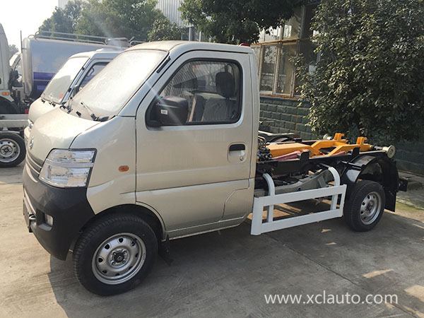 Dongfeng car detachable garbage truck 2-3 sides