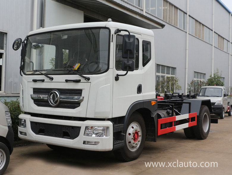 Dorica D9 dump truck