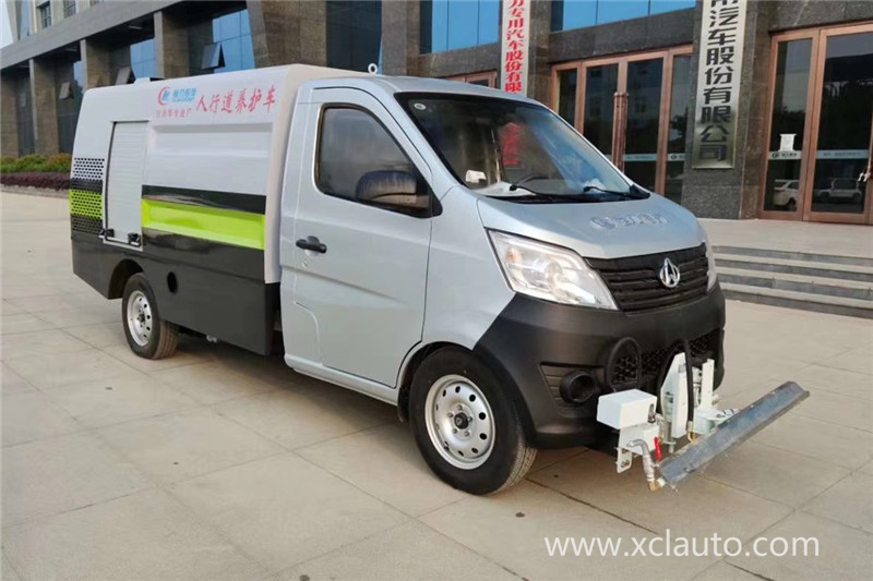 Changan 2 cubic road cleaning truck