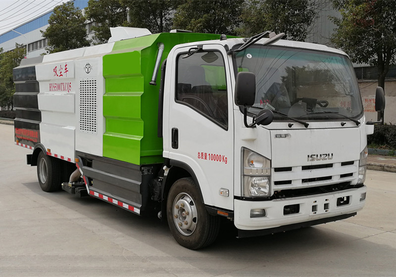 Isuzu 10 square vacuum truck