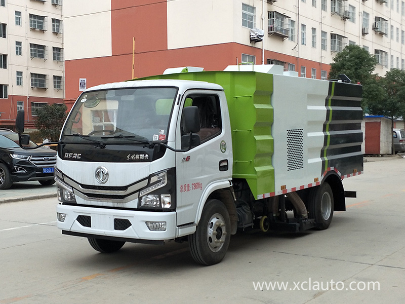 Dongfeng small Dorika 5 square vacuum truck