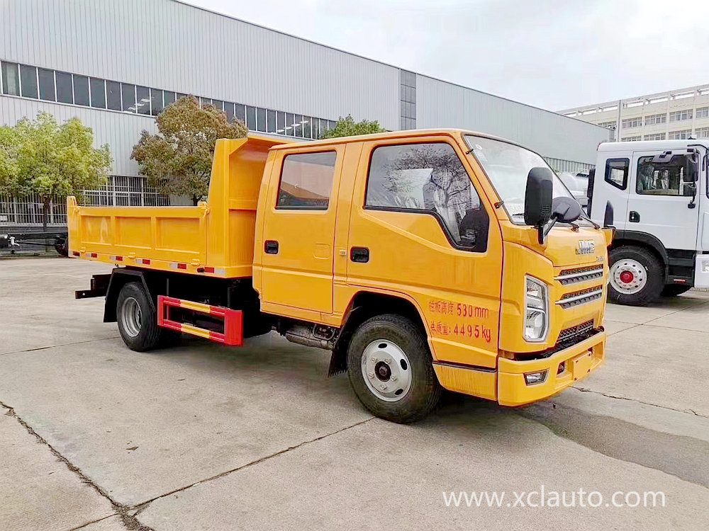 Jiangling dump type garbage truck