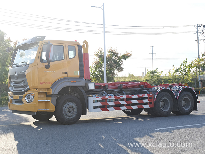 Heavy Truck vast rear double bridge 18 square hook arm garbage truck