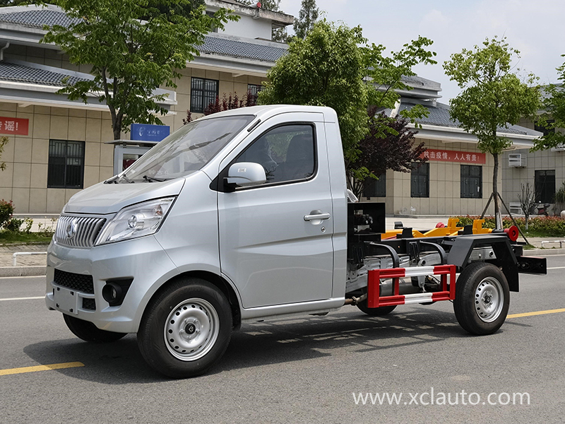 Changan 2900 hook arm garbage truck