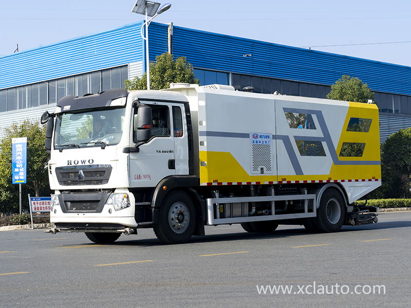 Sinotruk Howo road pollution removal vehicle