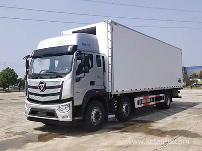 Capacity 50m³ Fukuda Auman 6X4 refrigerated truck