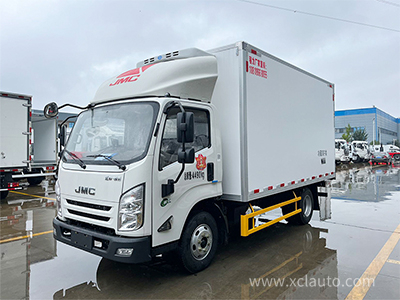 Volume 18m³ Jiangling Kaiyun 4.2m refrigerated truck